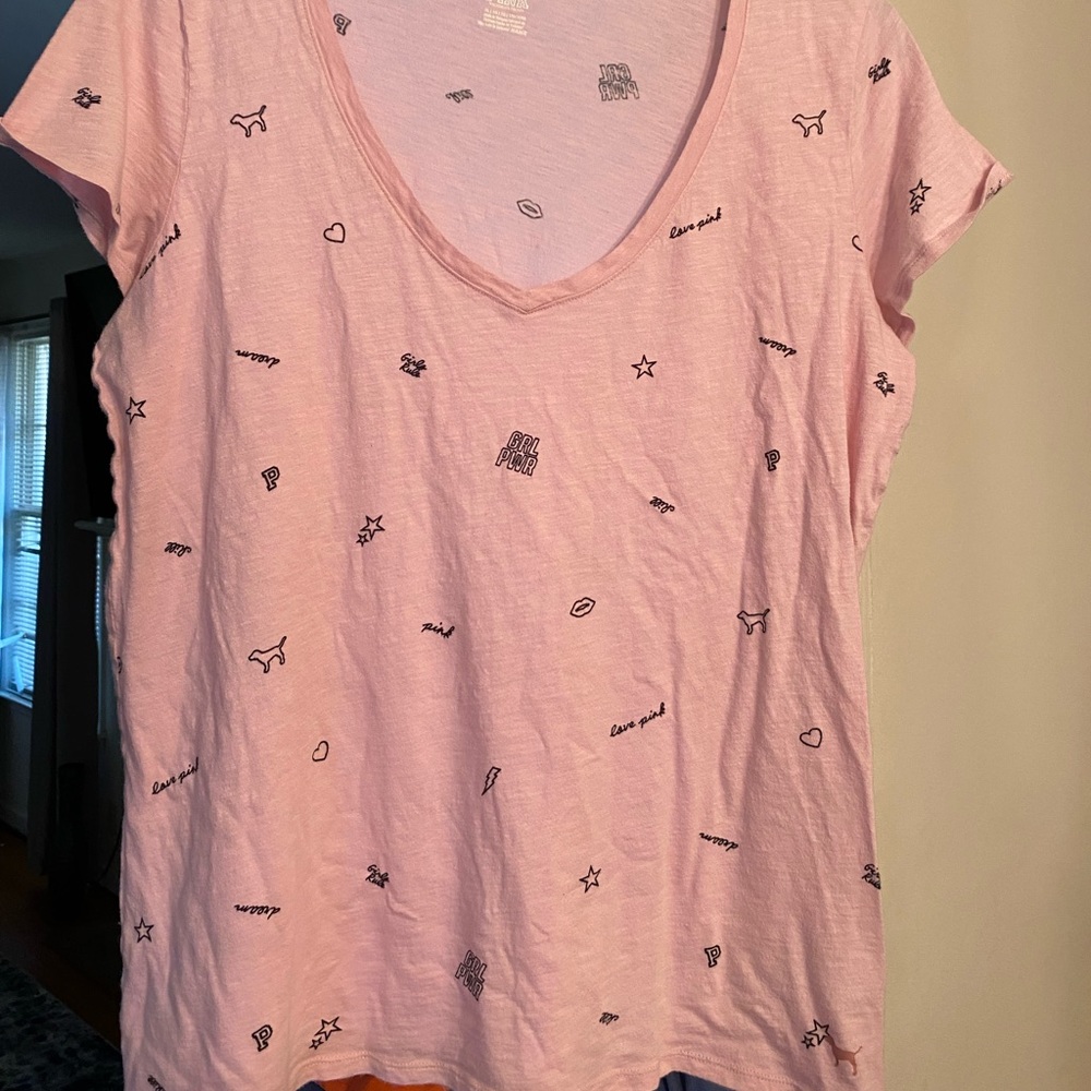 PINK tshirt